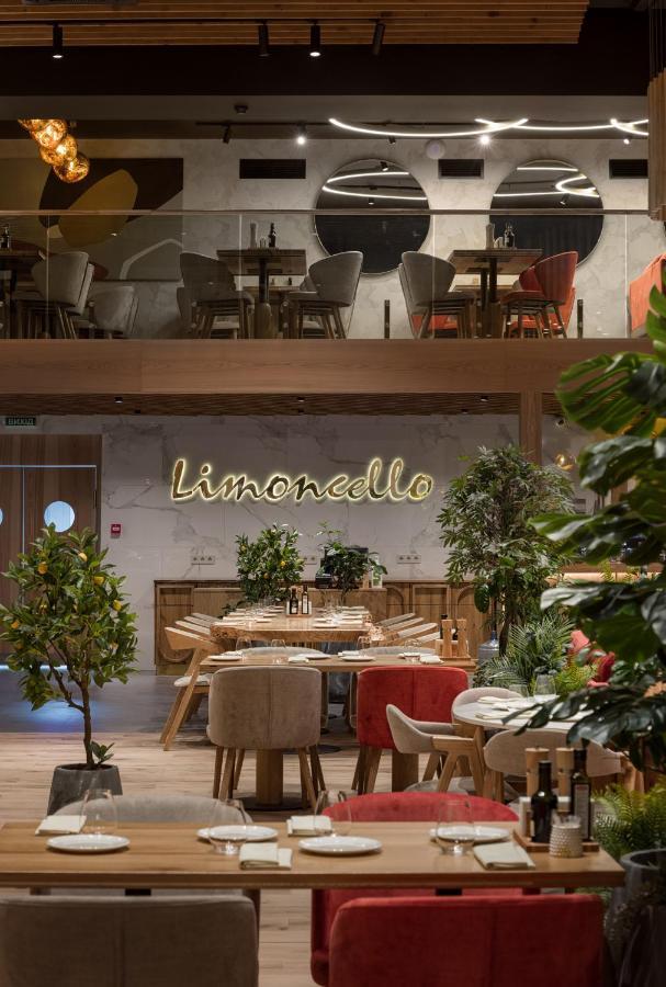 Apartel Ужгород Екстериор снимка
